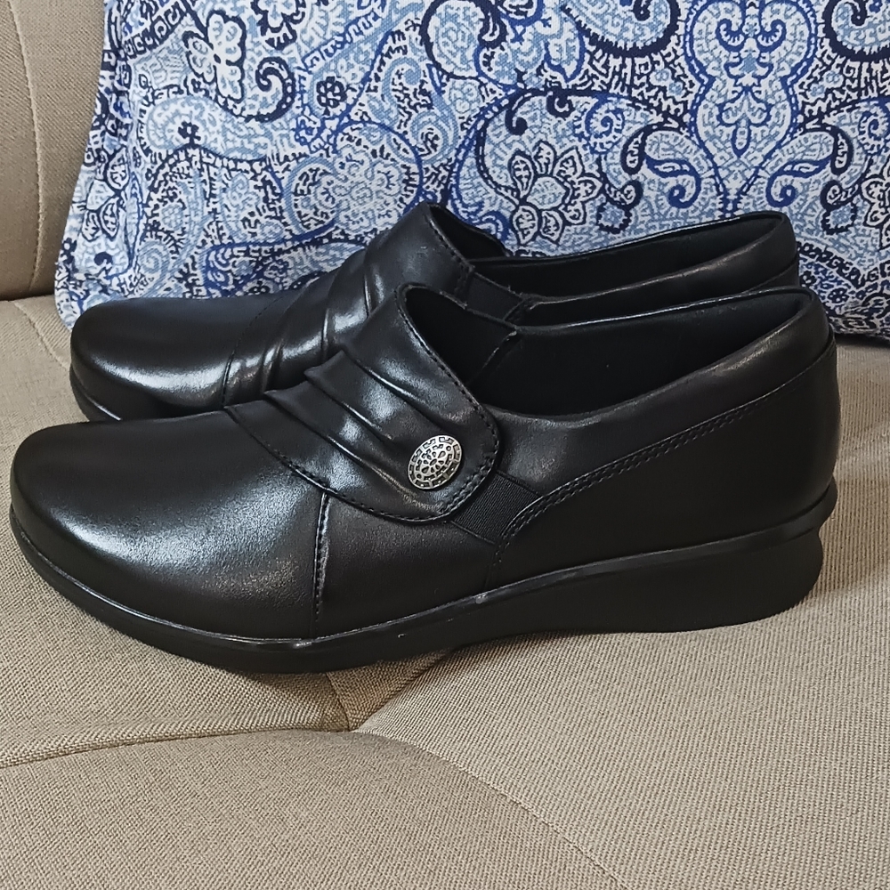 Clarks Hope Roxanne loafers black leather NWOT - Picture 8 of 8